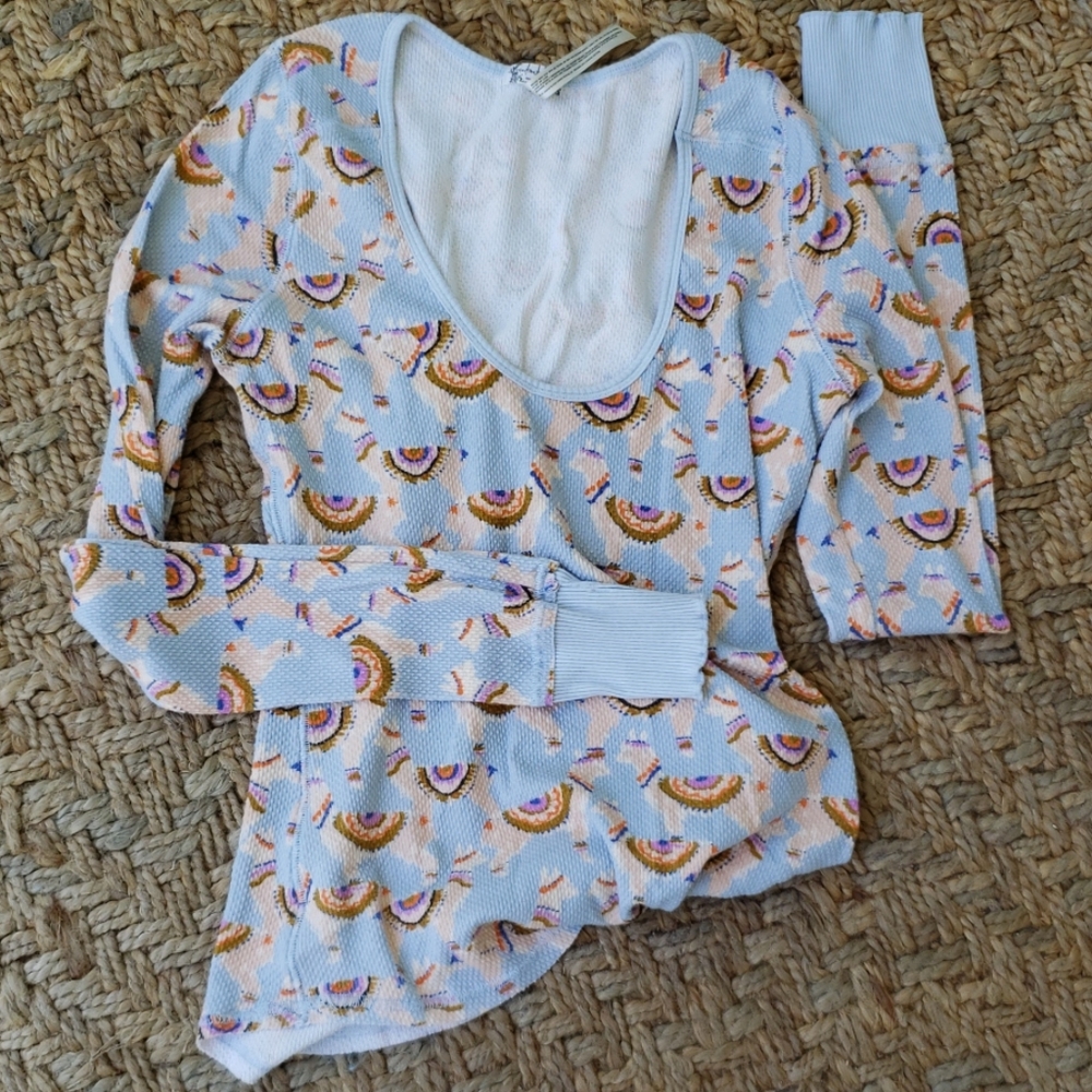 Free people Intimately llama longsleeve